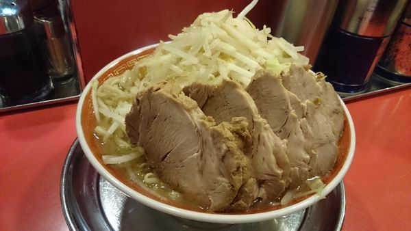 「大豚・柔らかめ(ヤサイアブラ塊)￥９５０」@ラーメンタロー 大森の陣の写真