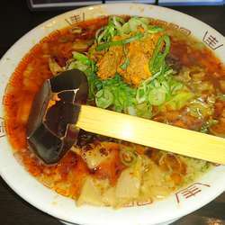 ピリ辛野菜ラーメン