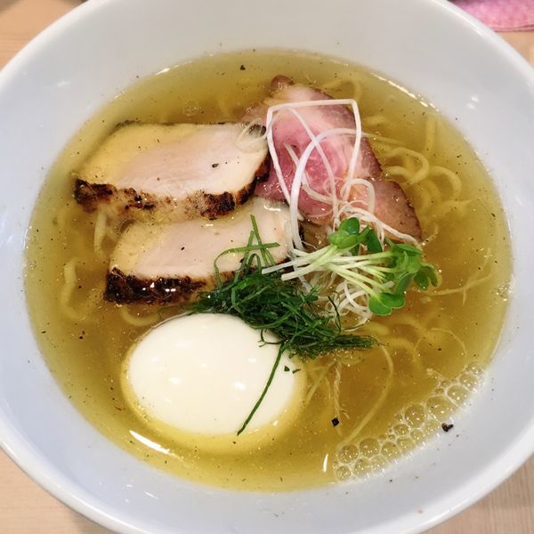 「鶏塩らぁめん 味玉」@らぁ麺 今出川の写真