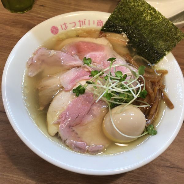 「肉しおそば 980円+味玉100円」@はつがい商店の写真