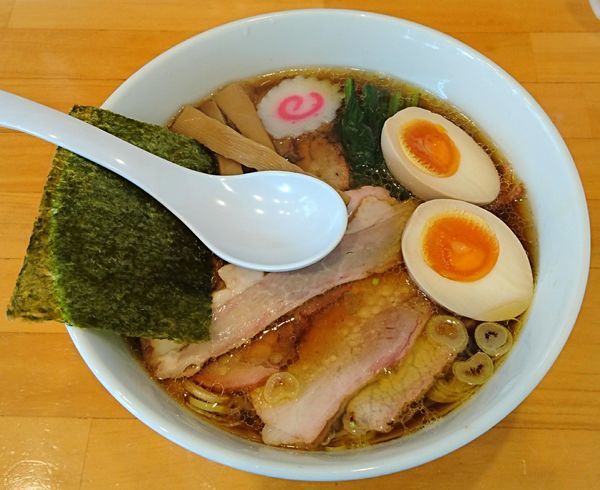 「焼豚麺＋味玉」@白河手打中華そば 法隆の写真