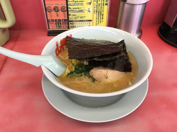 「醤油ラーメン  640円」@ラーメン山岡家 瑞穂店の写真