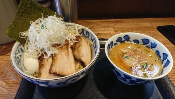 「醤油つけ麺＋チャーシューねぎたまご」@らー麺屋 バリバリジョニーの写真