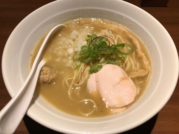 「濃厚鶏そば 塩  790円」@濃厚鶏そば シロトリコの写真