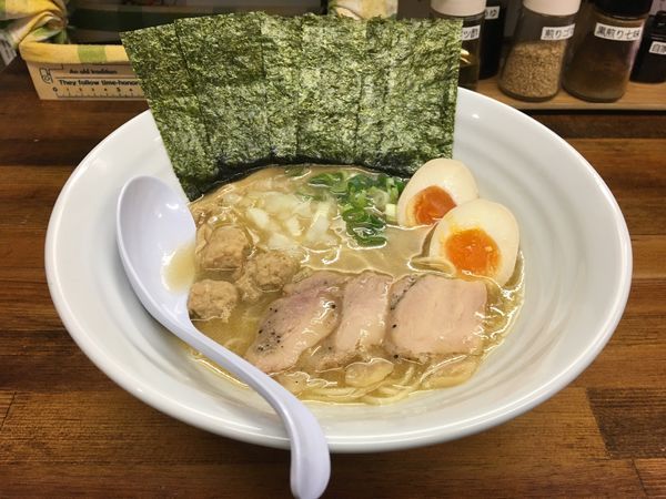 「特製 濃厚鶏白湯そば」@麺屋 ゆるり。の写真