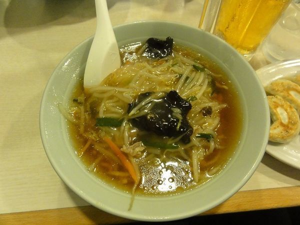 「サンマー麺　餃子　ビール」@龍味 横浜トーヨー街店の写真