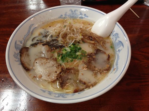 「ラーメン」@熊本ラーメン こむらさき 上通中央店の写真