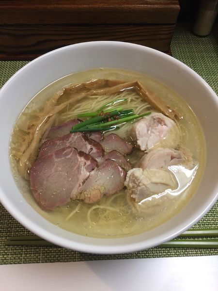「塩チャーシュー麺」@麺や金時の写真