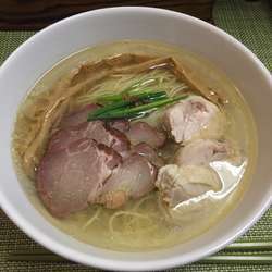 塩チャーシュー麺