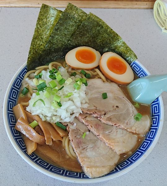 「特製らーめん(こってり・太麺・中盛)」@栄勝軒の写真