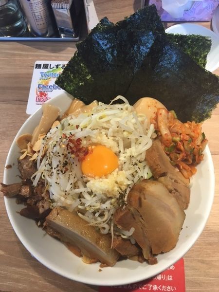 「まぜそば　大盛り　全盛り」@麺屋 しずる 幸田店の写真