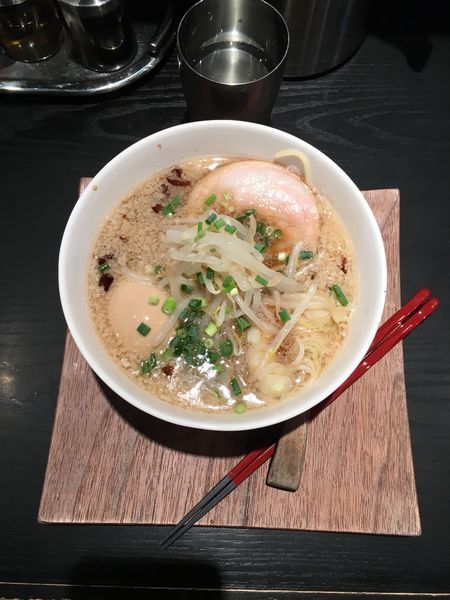 「背脂醤油ラーメン」@麺 たいせいの写真