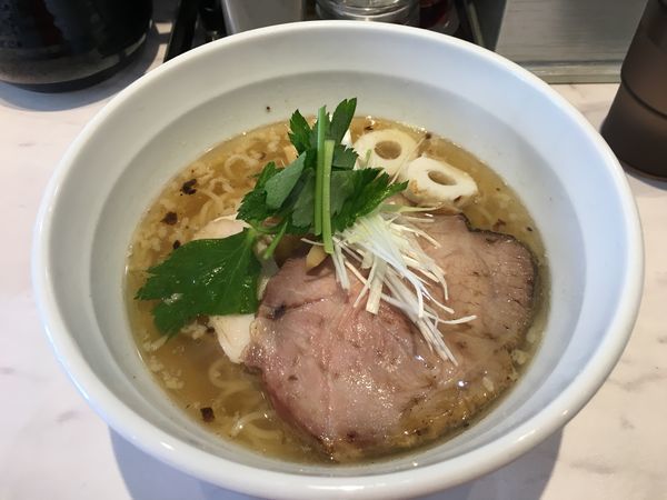 「汐らーめん」@らーめん 紡麦の写真