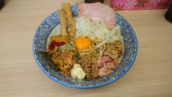 「まぜそば＋マヨ」@狼煙 大宮店の写真