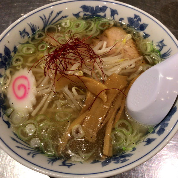 「白醤油らぁー麺　650円　小ライス　0円」@大衆焼肉 暖々の写真