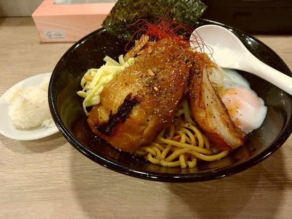 「暴走まぜそば(中盛・250g)750円」@景勝軒 高崎総本店の写真