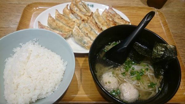 「鶏団子そば塩味セット（850円）」@原宿餃子楼 グランツリー武蔵小杉店の写真