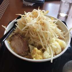 善ラーメン 中