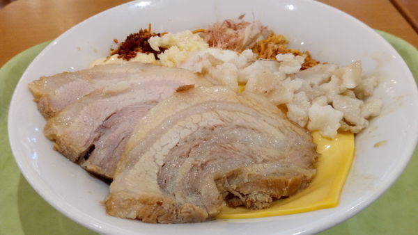 「ませぞば小豚増し」@ジャンクガレッジ イオンレイクタウンmori店の写真