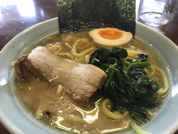 「家系ラーメン並680円」@酒々井家 本店の写真