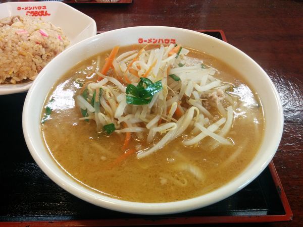 「らーめんセット　650円」@ラーメンハウス 後楽園の写真