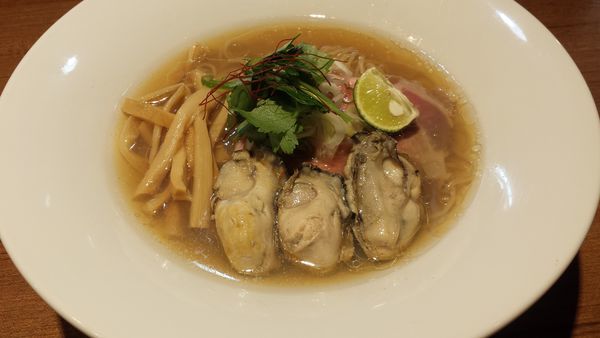 「牡蛎そば880円」@寿製麺よしかわ 川越店の写真