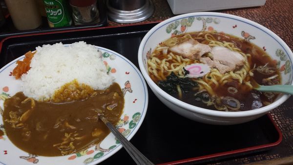 「Bセット(ラーメン+カレー)650円」@丸鶴の写真