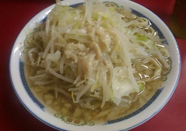 「小ラーメン（豚入り、600円）」@ラーメン二郎 目黒店の写真