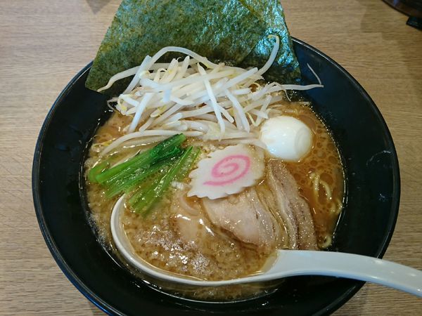 「川越とんこつ醤油￥830＋もやし（サービス）」@一風堂 川越インター店の写真