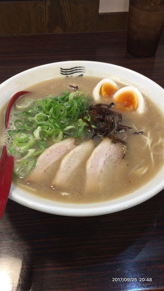 「白」@博多新風 博多デイトス店の写真