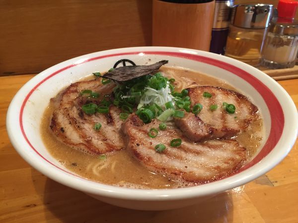 「工場長（大盛）チャーシュー」@らーめん 田の写真