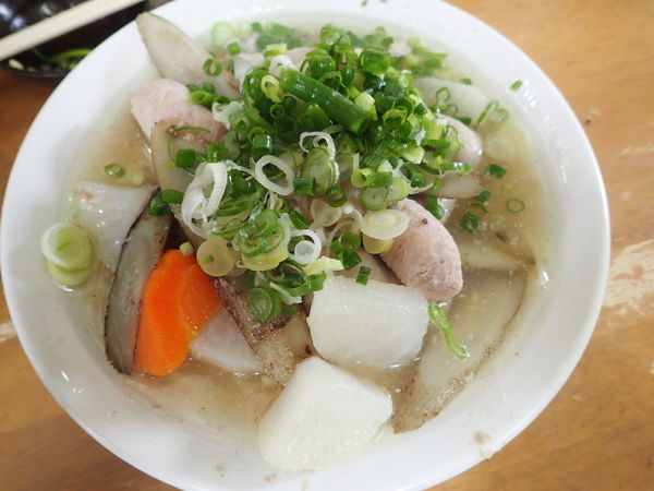 「牛 丸腸モツラーメン 塩」@MENYA 食い味の道有楽の写真