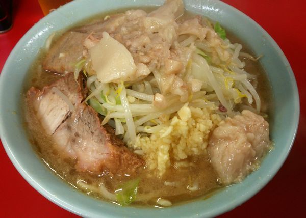 「ラーメン　ヤサイニンニクアブラ　700円」@ラーメン二郎 新宿歌舞伎町店の写真
