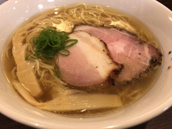 「塩ラーメン680円」@かしわぎの写真