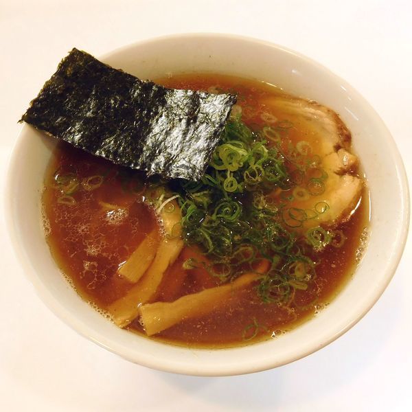 「ラーメン（750円）」@支那そばや 相模原店の写真