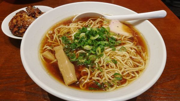 「中華そば+大盛り+炙り焼きチャーシュー」@頑者 illmaticの写真