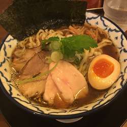 特製比内地鶏の煮干しらぁめん