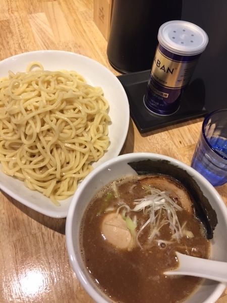 「つけ麺　850円　＋大盛り50円（味玉・通常価格100円）」@Ramen Azzurriの写真
