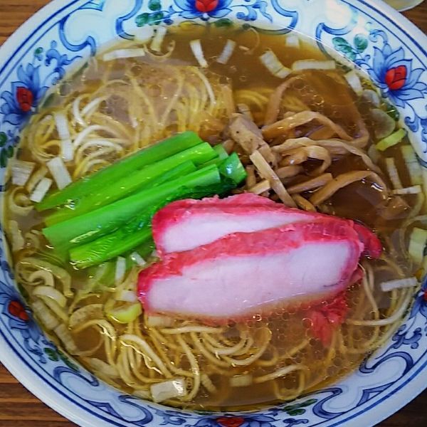 「貝そば（薄口醤油味）８００円」@まるえ食堂の写真