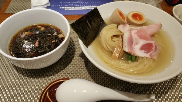 「鯛昆布水つけ麺 (醤油)+味玉+炊き込みごはん」@生粋 花のれんの写真