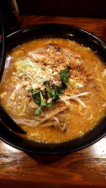 「濃厚味噌ラーメン(920円)・大盛り(クーポン無料)」@北海道らーめん 麺屋とみ吉の写真