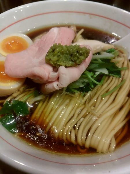 「【限定】青森にんにくと軍鶏69のたまり醤油ラーメン1000円」@八咫烏の写真
