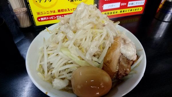 「ラーメン並 味卵 野菜脂マシ」@ハングリーピッグの写真