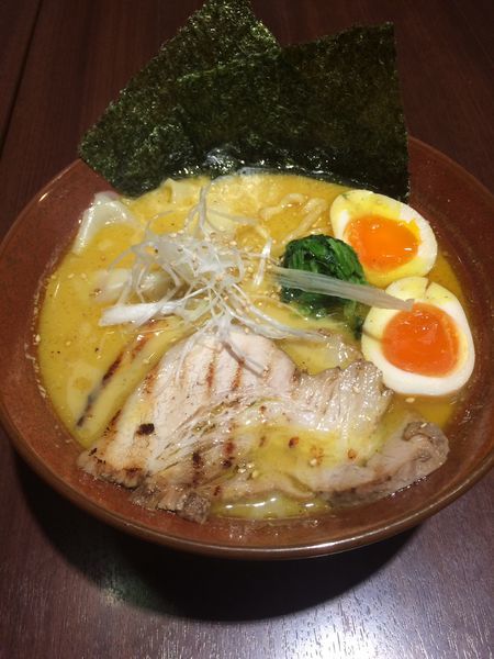 「カレーらぁ麺」@しゅういち 恵比寿店の写真