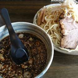 黒つけ麺　870円