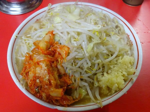 「小ラーメン（690円）＋キムチ（50円）ニンニク」@ラーメン二郎 仙台店の写真