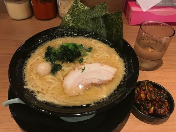 「ラーメン 旨辛ニラ」@町田商店 仲町台店の写真