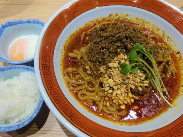 「京山椒薫る汁なし担々麵 850円 ＋ VIPカード提示で温玉」@鯛塩そば灯花 本店の写真