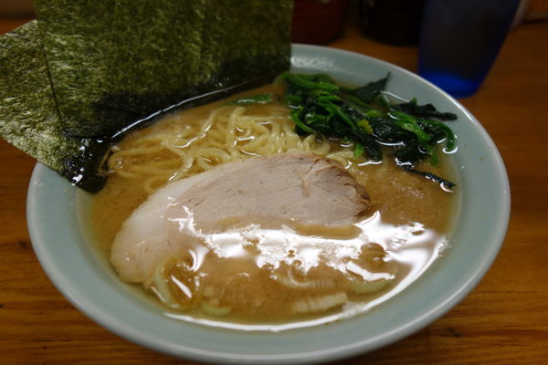 「ラーメン650円アブラ多め」@究極ラーメン 高根家の写真