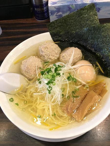 「塩ラーメン 750円」@稲荷屋の写真